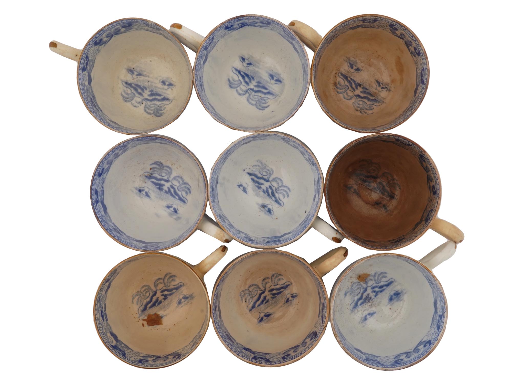 BLUE AND WHITE CHINESE PORCELAIN CUPS AND SAUCERS PIC-2